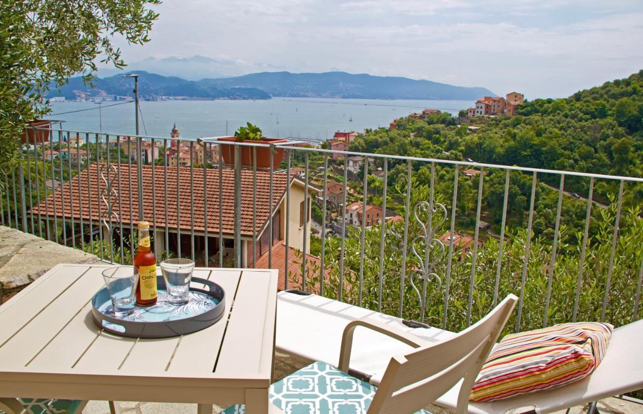 La Terrazza Con L'Ulivo - Guesthouse Con Terrazza E Vista Sul Golfo Dei Poeti لا سبيتسْيا المظهر الخارجي الصورة